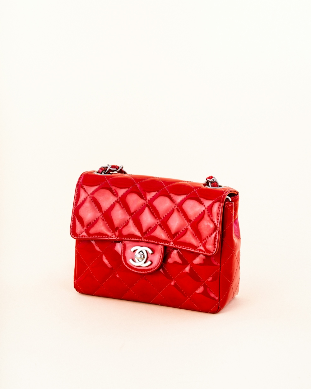 chanel red patent leather wallet