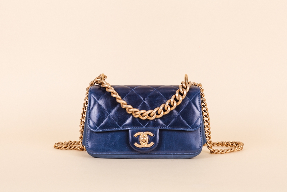 chanel crossbody with chain