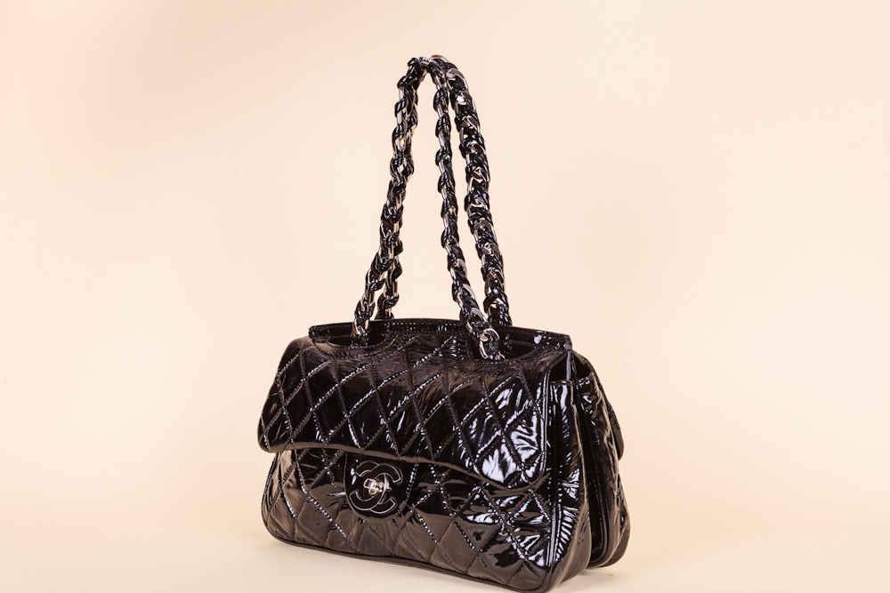 chanel patent leather bag black