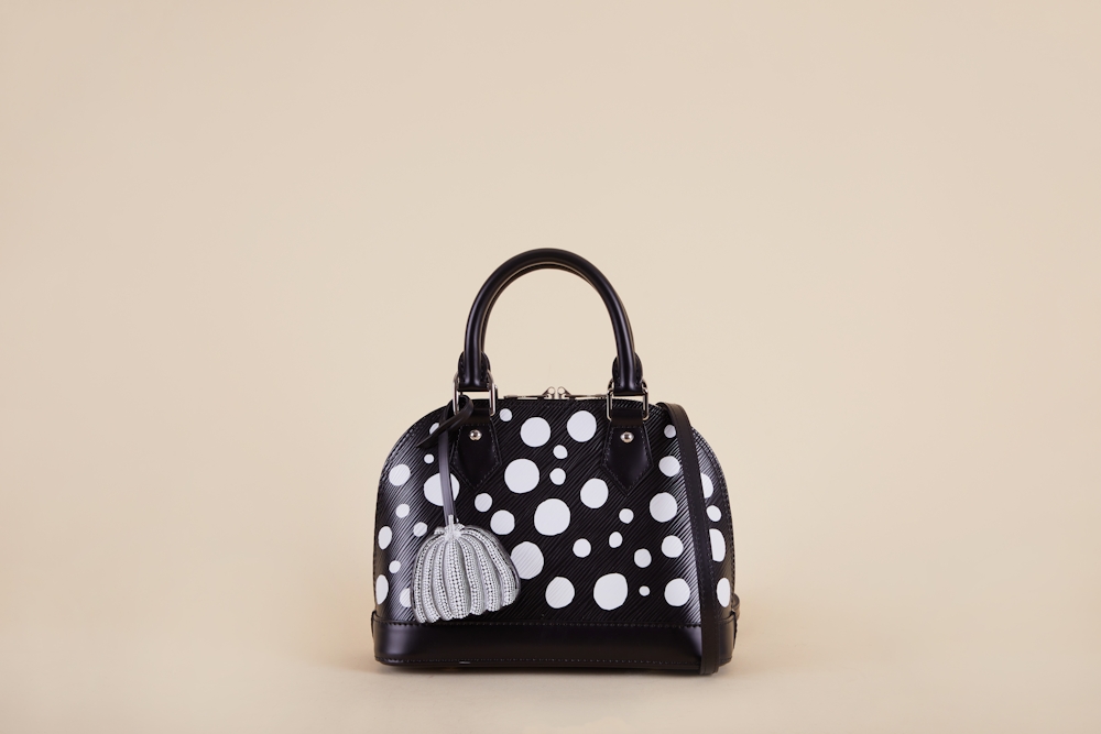 LV x YK Infinity Dots Vivienne S00 - Art of Living - Sports and Lifestyle
